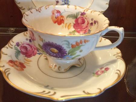 MSS248 Footed Cup & Saucer Set