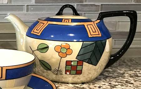 MEI1296 Teapot & Lid
