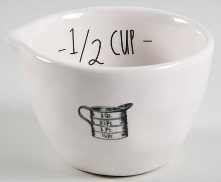 Kitchen Icon 1/2 Cup Measuring Cup with Spout