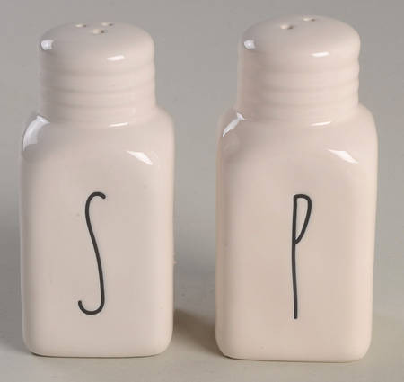 Farmhouse Salt & Pepper Set