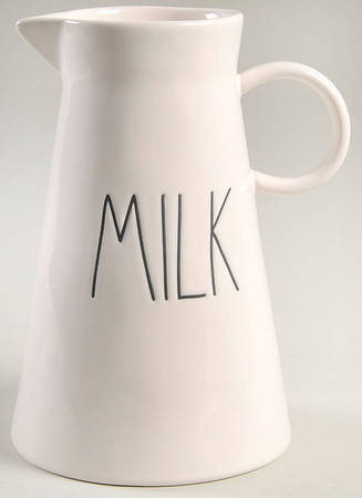 Farmhouse 24 Oz Pitcher