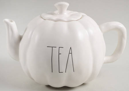 Farmhouse Figural Teapot & Lid
