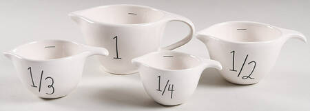 Farmhouse Measuring Cup Set (1 Cup,1/2 Cup,1/3 Cup,1/4 Cup)