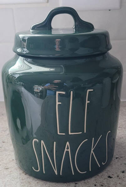 Farmhouse Cookie Jar & Lid