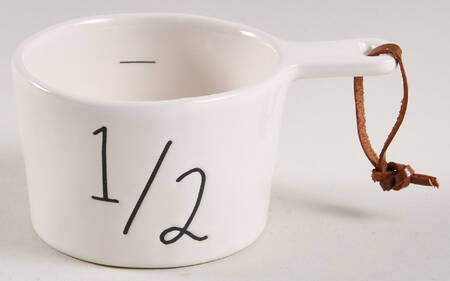 Farmhouse 1/2 Cup Measuring Cup