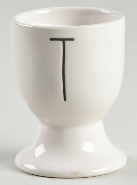 Farmhouse Footed Single Egg Cup