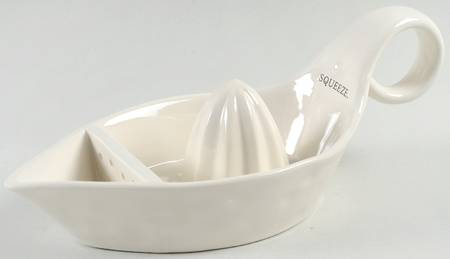 Rae Dunn Kitchenware Juicer