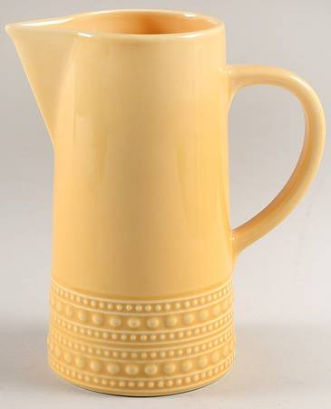 M2A20 Mustard 32 Oz Pitcher