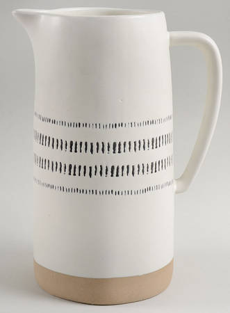 Hearth & Hand 82 Oz Pitcher