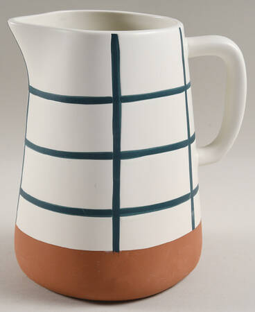 Hearth & Hand 72 Oz Pitcher