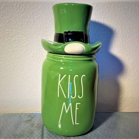 Farmhouse Cookie Jar & Lid