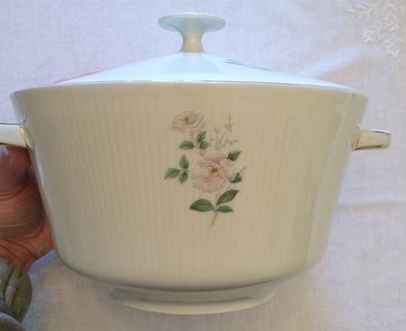 MIT393 Tureen &  Lid