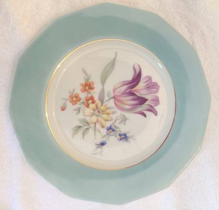 MRF16 Salad Plate