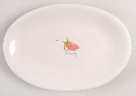 Blueberries and Strawberry 8" Oval Plate