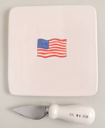 July 04 2018 Cheese Tray & Knife Set