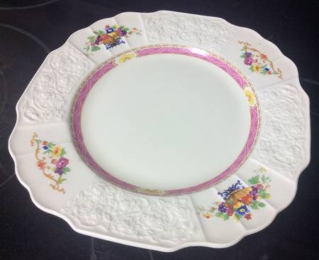 F2983 Dinner Plate