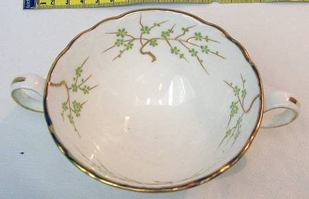 G7481 Footed Cream Soup Bowl