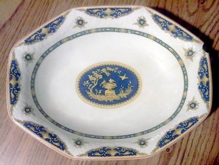 Gainsboro 9" Oval Vegetable Bowl