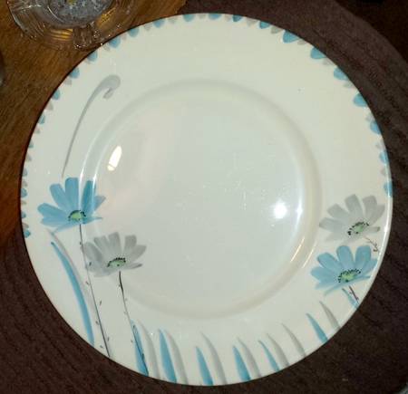 HW283F Dinner Plate