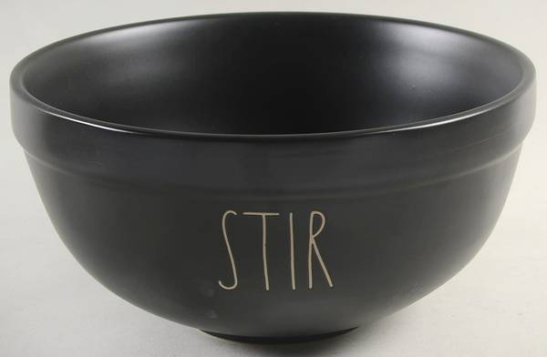 Farmhouse Black 8" Mixing Bowl