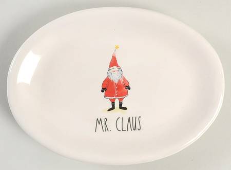 Mr and Mrs Claus 8" Oval Plate