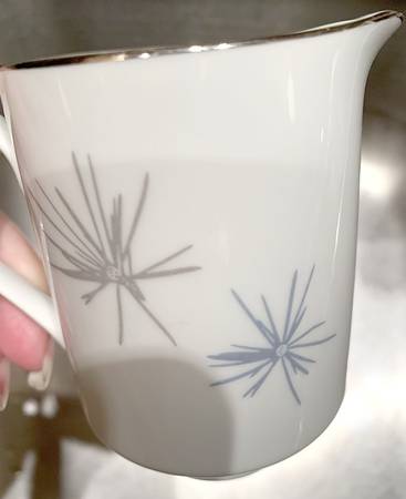 Sea Mist (Accent Line) Creamer