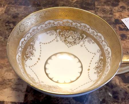 H4222 Footed Cup