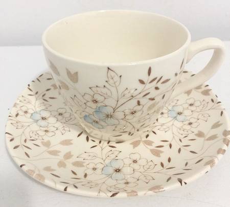 Floiriana Flat Cup & Saucer Set