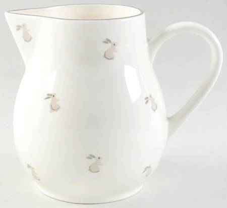 M2A44 42 Oz Pitcher
