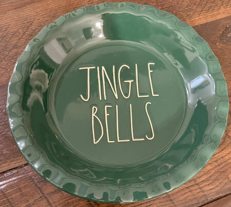 Farmhouse Holiday Stitch 10" Pie Baking Plate