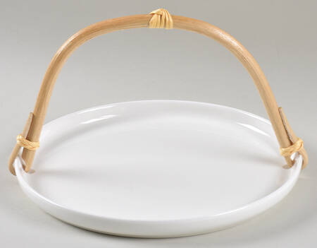 Samantha 5 3/8"-5 5/8" Bamboo Handled Serving Plate  HC