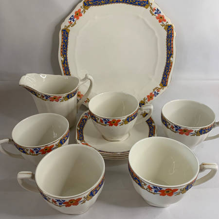 MEA477 Flat Cup & Saucer Set