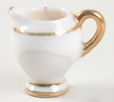 M8Y1 Child's Creamer