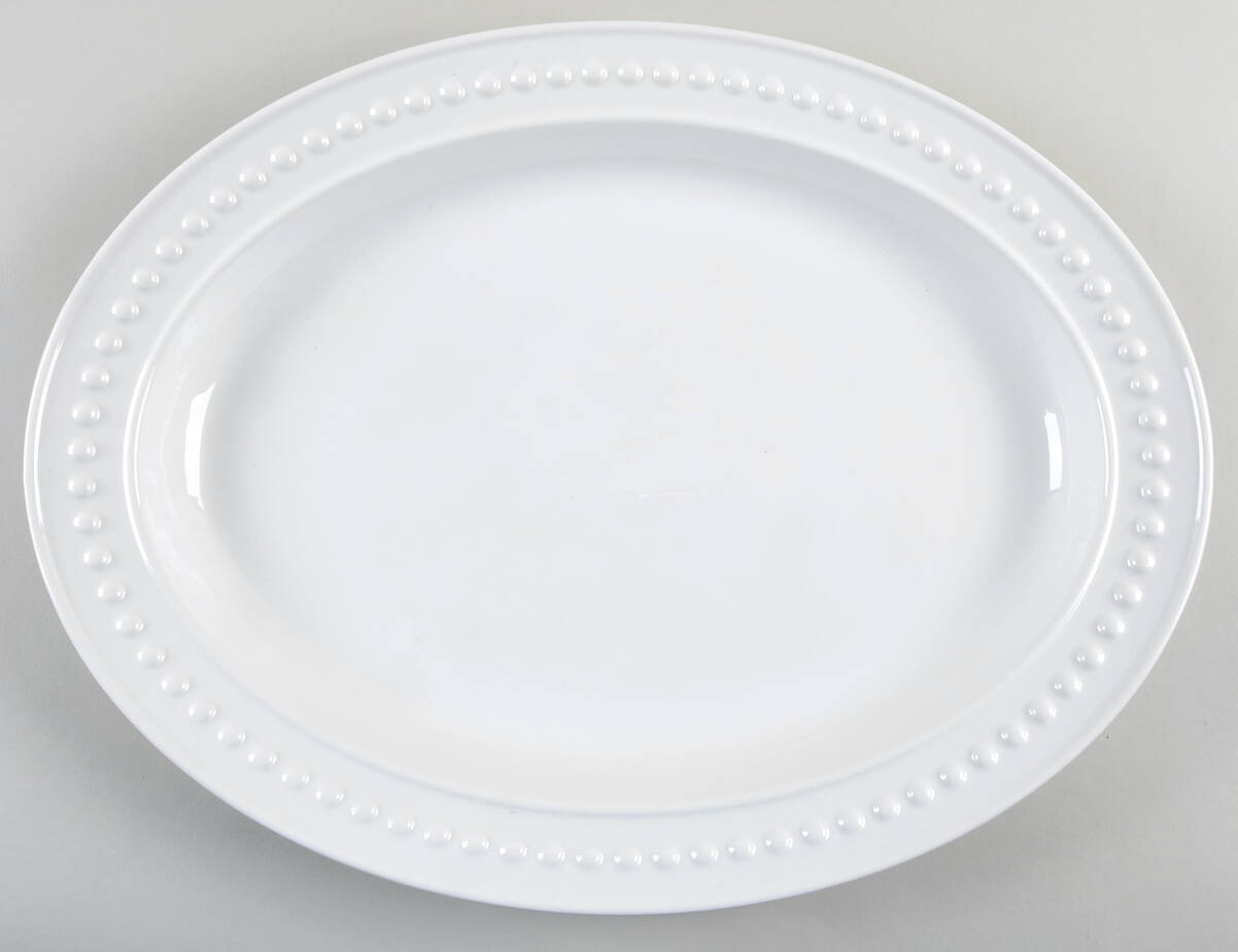 MN112 17" Oval Serving Platter