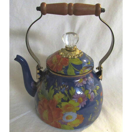 Flower Market (Enamelware) Metal Kettle & Lid