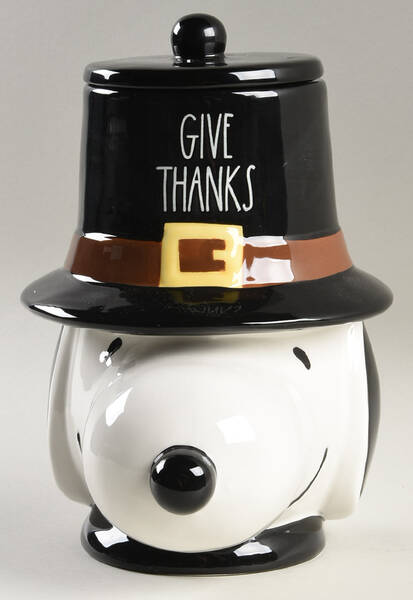 Peanuts Figural Cookie Jar & Lid