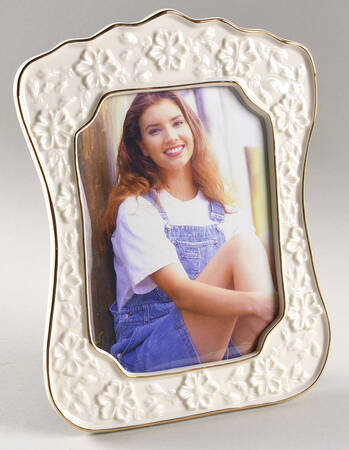 Floral Garden Frame-Holds 4" X 6"