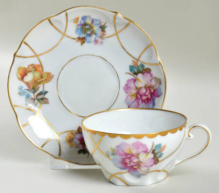 MOS62 Flat Cup & Saucer Set