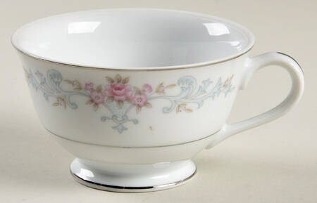 MZH5 Footed Cup