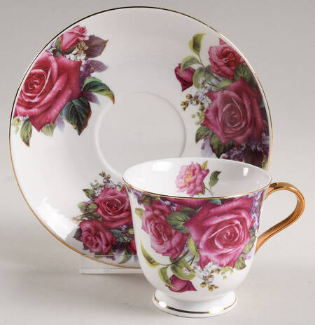 MSS257 Footed Cup & Saucer Set