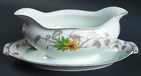 Avalon Gravy Boat with Attached Underplate
