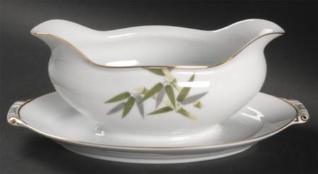 Spring Bamboo Gravy Boat with Attached Underplate