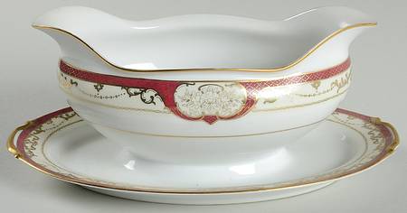 Dutchess Gravy Boat with Attached Underplate