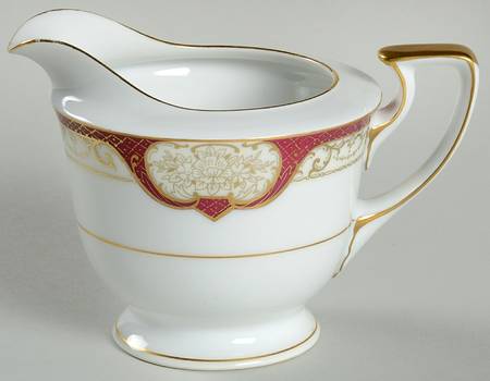 Dutchess Creamer