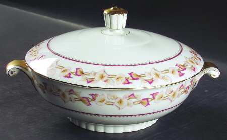 Hartford Round Covered Vegetable