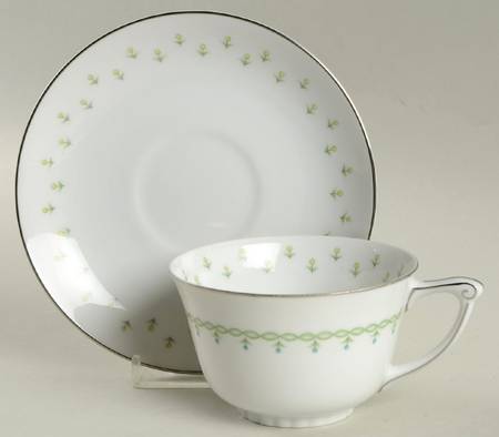 La Salle Flat Cup & Saucer Set