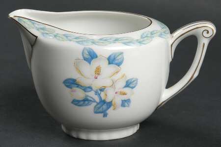 Magnolia Creamer