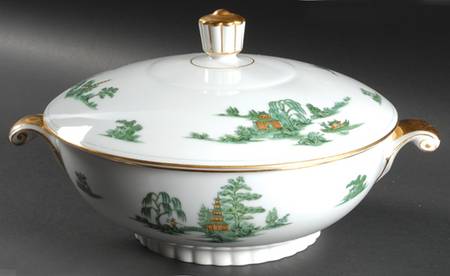 Manchu Round Covered Vegetable