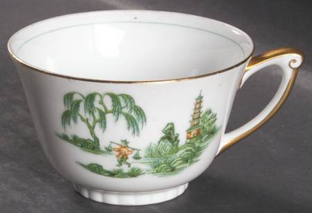 Manchu Footed Cup