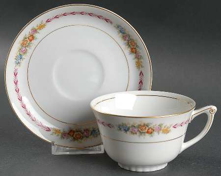 Oriole (No #) Flat Cup & Saucer Set